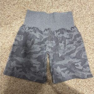 NVGTN Camo Biker Shorts
